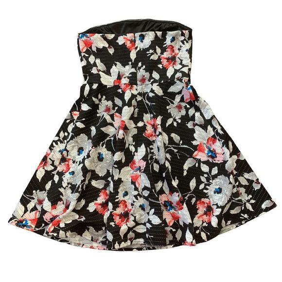 Express Black Strapless Floral Dress | Size 4 - Picture 3 of 10